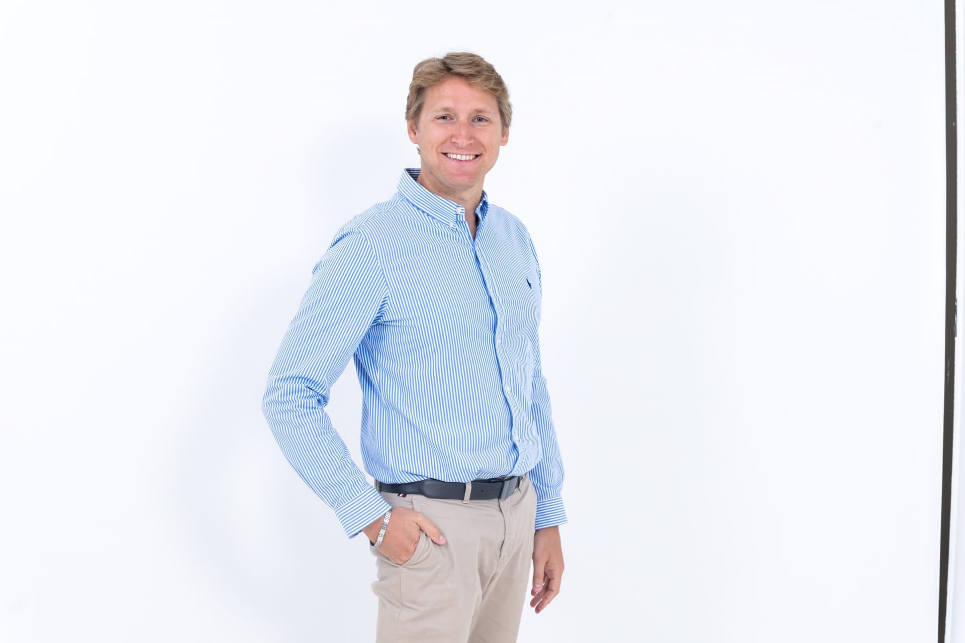 Dr. Arnaud Blommaert
